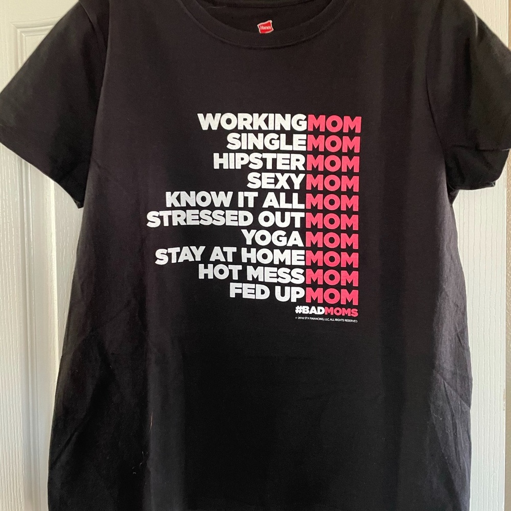 Bad Mom Movie T-Shirt Unisex Medium